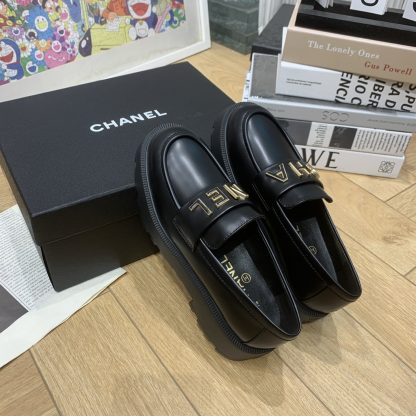 Chanel autumn and winter new black retro small round toe shoes heel height 4.5cm - Image 2