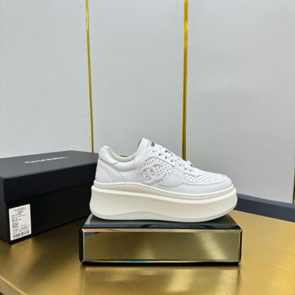 Chanel pure white casual versatile sneakers - Image 2