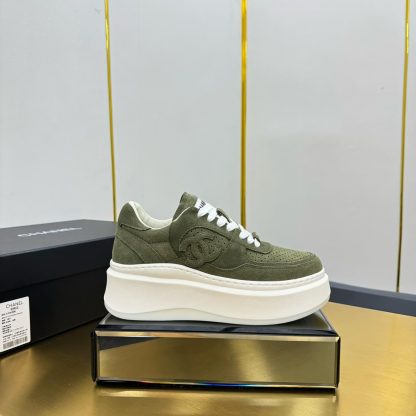 Chanel light green casual versatile sneakers - Image 2