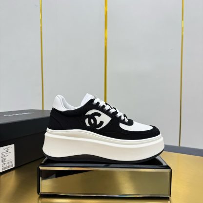 Chanel black and white casual versatile sports shoes - Image 2