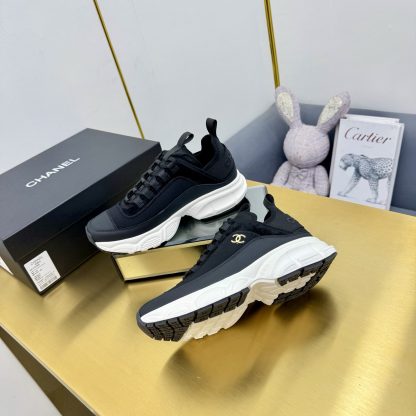 Chanel men's and women's couple's pure black classic sports all-match casual dad shoes - Image 2