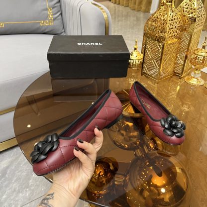 Chanel autumn and winter new red round head with camellia retro loafers - Image 2