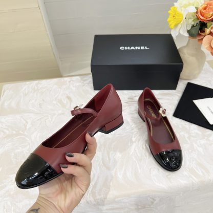 Chanel autumn and winter new red retro style small round head thick heel loafers - Image 2