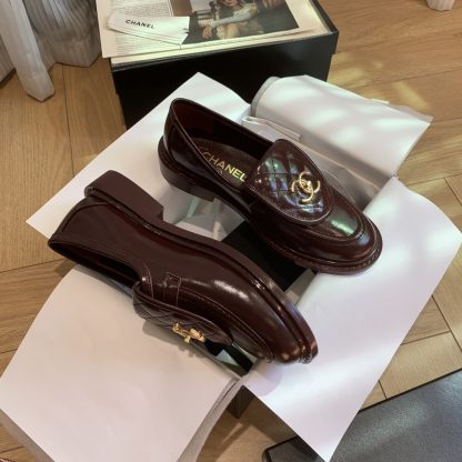 Chanel's new elegant and durable red-brown loafers for early spring - Image 2