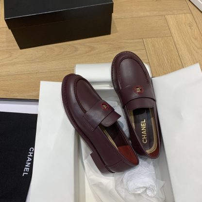 Chanel autumn and winter new red retro style small round head loafers - Image 2