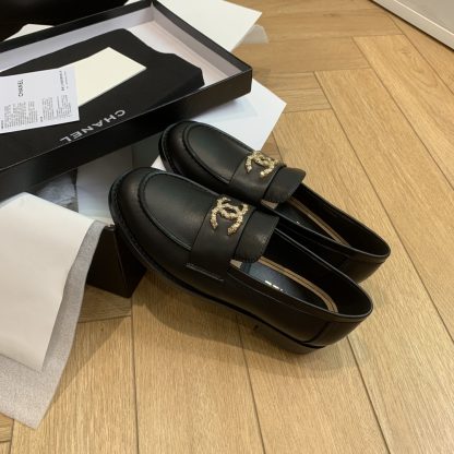 Chanel early spring season new retro style black matte small square head loafers - Image 2