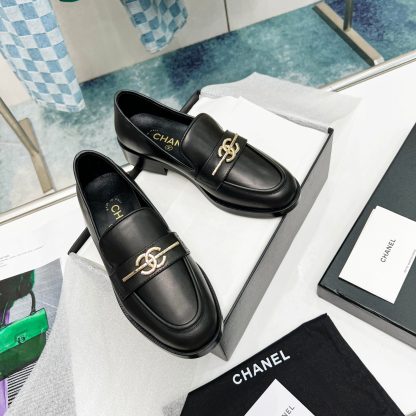Chanel's new black loafers for early spring, good-looking and comfortable, heel height 2.5cm - Image 2
