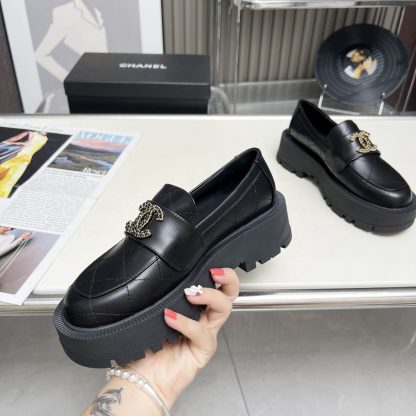 Chanel autumn and winter series new retro style small round head black loafers - Image 2