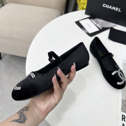 Chanel Spring/Summer Dance Shoes Collection Black Hot Brick Loafers - Image 2