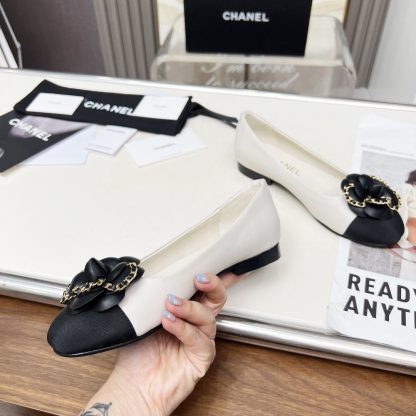 Chanel white spring and summer dancing shoes series small round toe with camellia loafers - Image 2