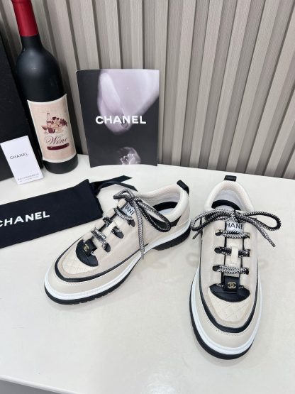 Chanel's new early spring casual thick-soled apricot classic embroidery style casual sports shoes