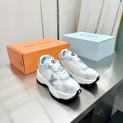 Louis Vuitton Run 55 sneakers - Image 2