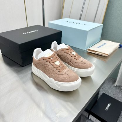 Louis Vuitton platform casual sneakers - Image 2