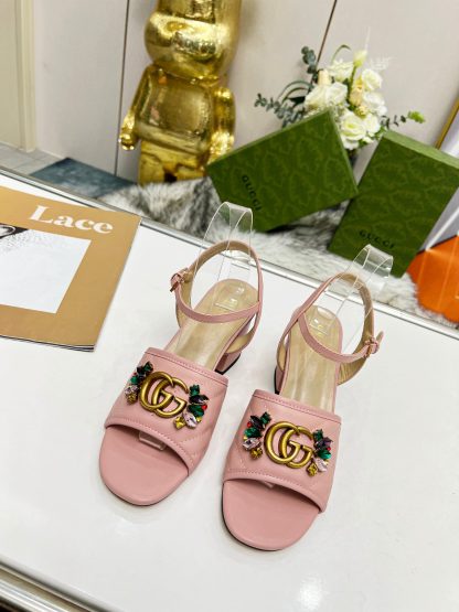 Gucci's new spring and summer rhinestone buckle round-toe thick-heeled sandals - Image 2