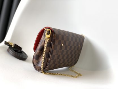 Louis Vuitton FAVORITE Medium Handbag - Image 2