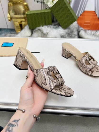 Gucci platform slippers - Image 3