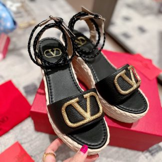 VALENTINO Fashion Litchi Pattern Large V Buckle Exquisite Wedge Sandals