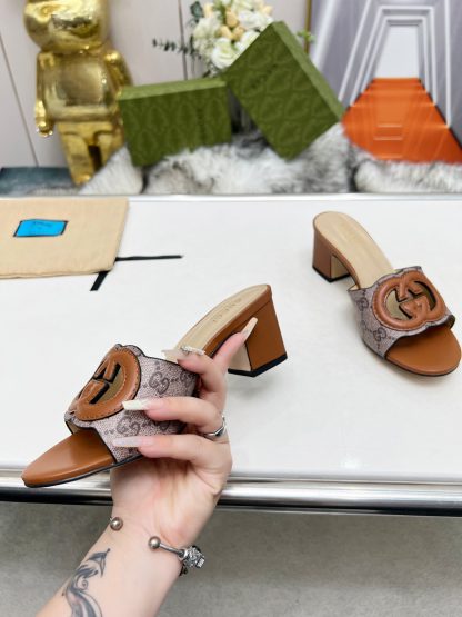 Gucci platform slippers - Image 3