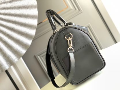 Louis Vuitton supreme travel bag - Image 2