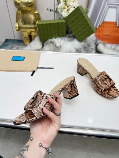Gucci platform slippers - Image 3