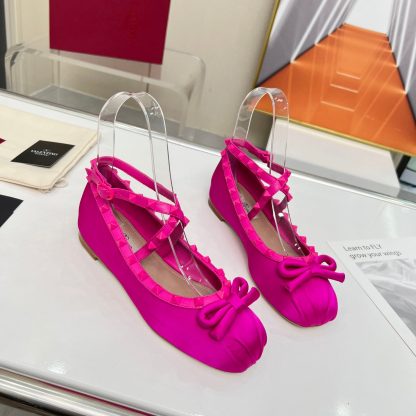 VALENTINO Minimalist Versatile Studded Element Flat Shoes Casual Shoes - Image 2