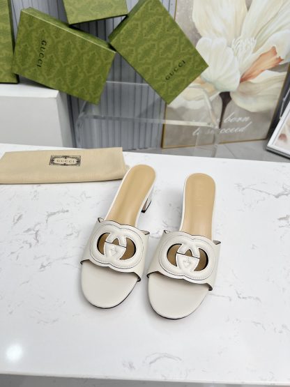 Gucci Interlocking G slide sandals - Image 2