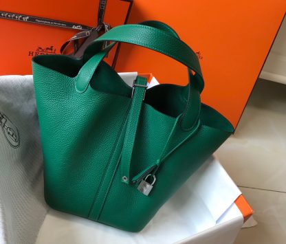 Hermès Emerald Lightweight, Wear-Resistant and Waterproof Cowhide Handbag - Image 2