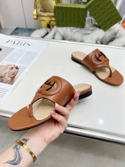Gucci flip flops - Image 3