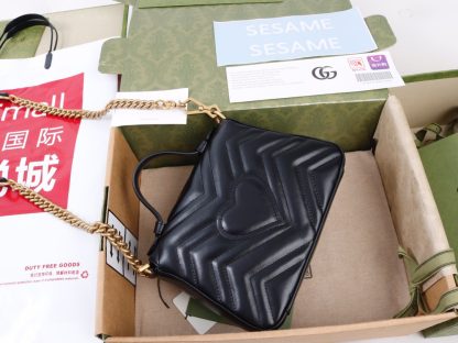 Gucci flap closure handbag - Image 2
