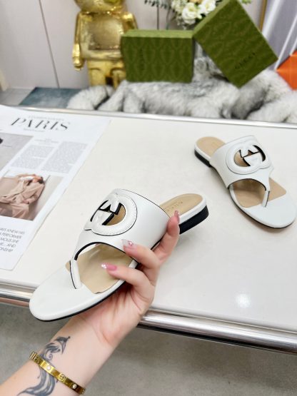 Gucci flip flops - Image 3