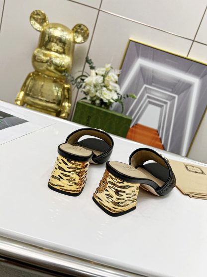 Gucci classic buckle slippers - Image 3