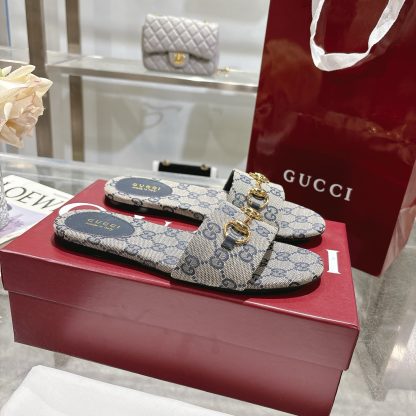 Gucci Horsebit Women's Beach Sandals - Image 2