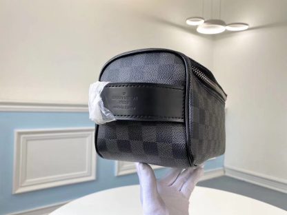 Louis Vuitton N47625 toiletry bag - Image 2
