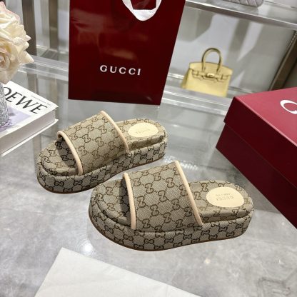 Gucci Women's New GG Platform Slide Sandals - Image 2