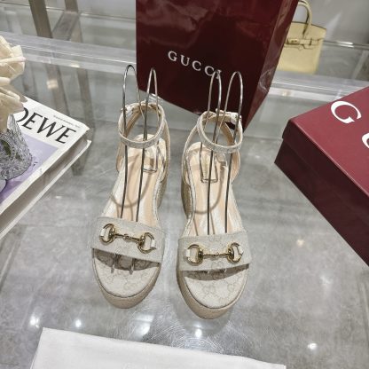 Gucci Women's Horsebit Flat Mid-Heel Platform Sandals - Image 2