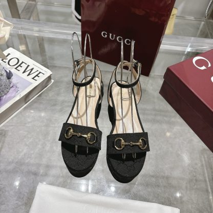 Gucci Women's Horsebit Flat Mid-Heel Platform Sandals - Image 2
