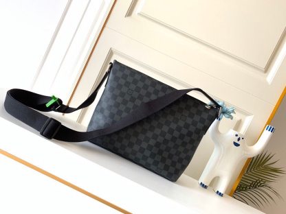 Louis Vuitton n41211 black leather bag - Image 2