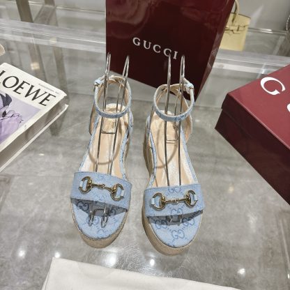 Gucci Women's Horsebit Flat Mid-Heel Platform Sandals - Image 2