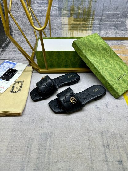 Gucci's latest hot-selling slippers - Image 3