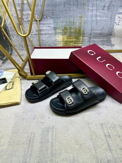 Gucci's latest hot-selling slippers - Image 3
