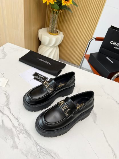 Chanel autumn and winter black shiny light and comfortable loafers thick sole 6cm - Image 2