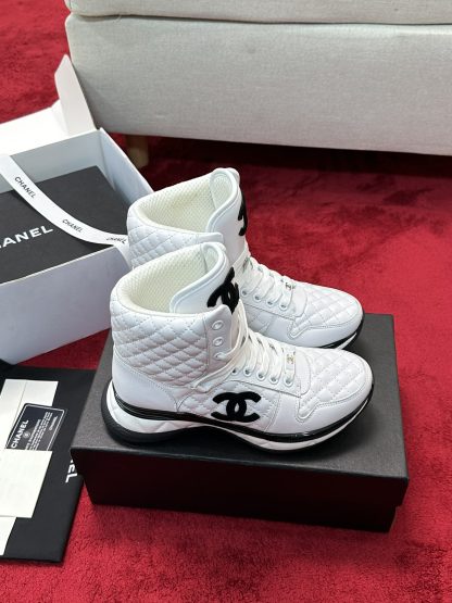 Chanel Early Autumn New Diamond Panda White Sneakers - Image 2