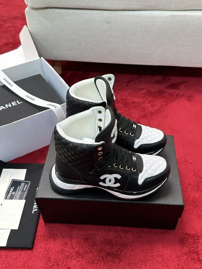 Chanel Early Autumn New Diamond Panda Black and White Sneakers - Image 2