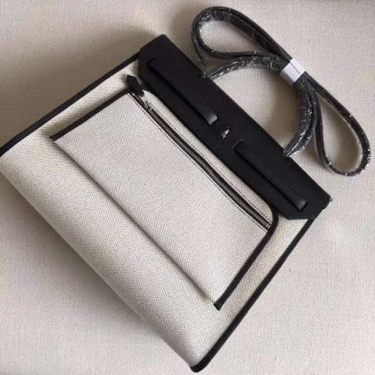Hermes Red Daily Practical Waterproof Crossbody Bag Unisex Version Size 31X26X10Cm - Image 2