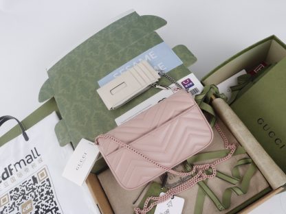 Gucci Classic Flip Cover Handbag - Image 2