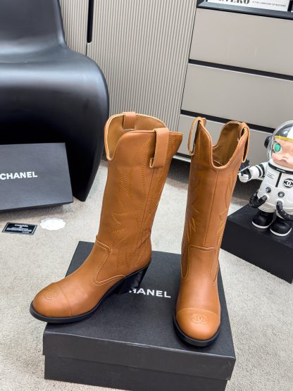 Chanel brown autumn and winter main season worth buying boots - Image 2