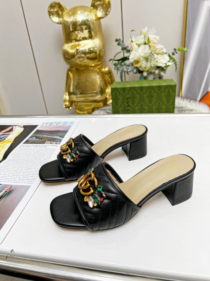Gucci spring and summer new GG rhinestone buckle round toe thick heel slippers