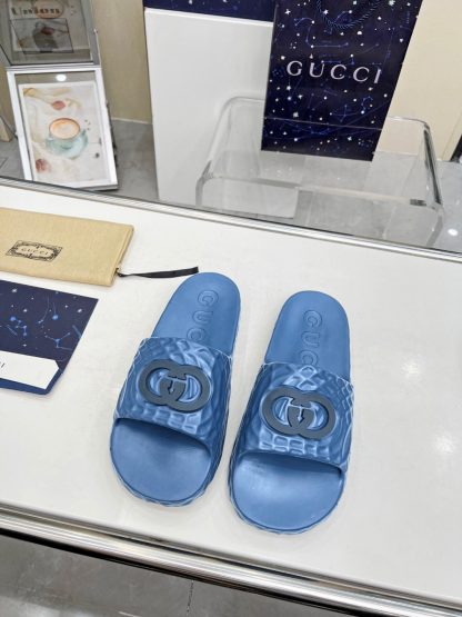 Gucci large sandals - Image 2