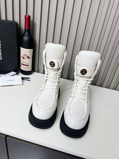 Chanel's new autumn and winter beige diamond-style bread boots - Image 2