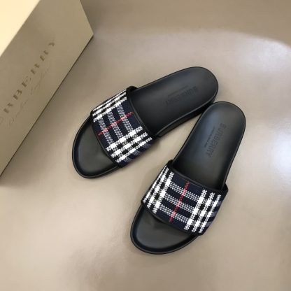 Burberry classic men's slippers - Image 2